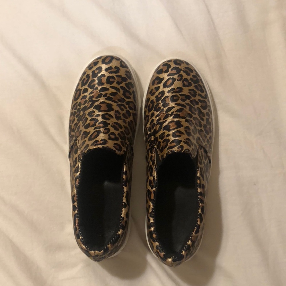 Cheetah print shoes